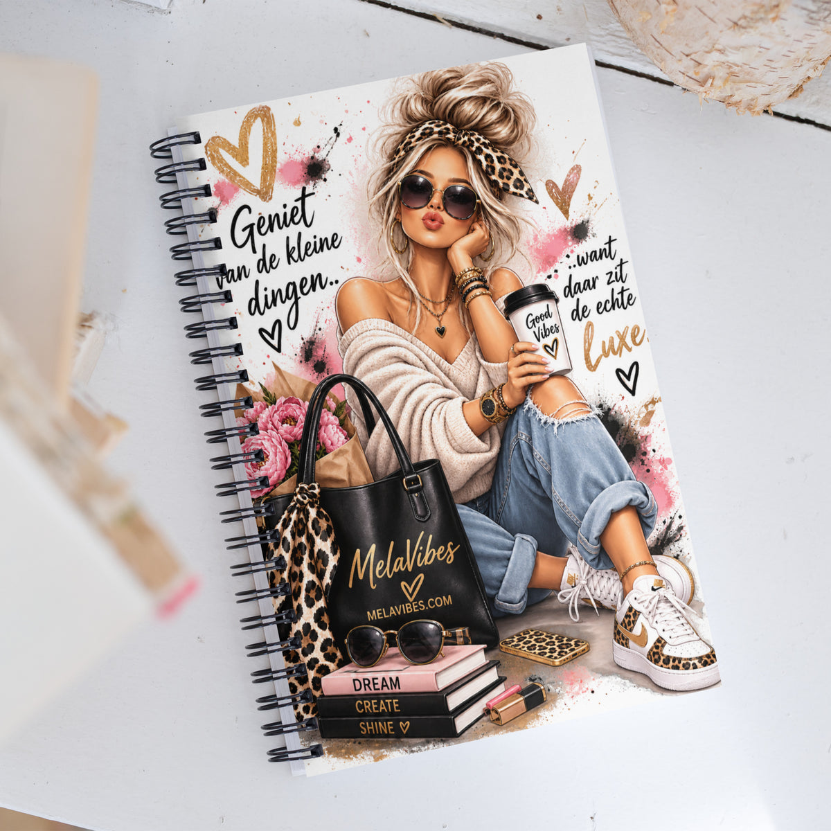 MelaVibes Geniet van de kleine dingen | Notitieboek voor vrouwen – voorkant